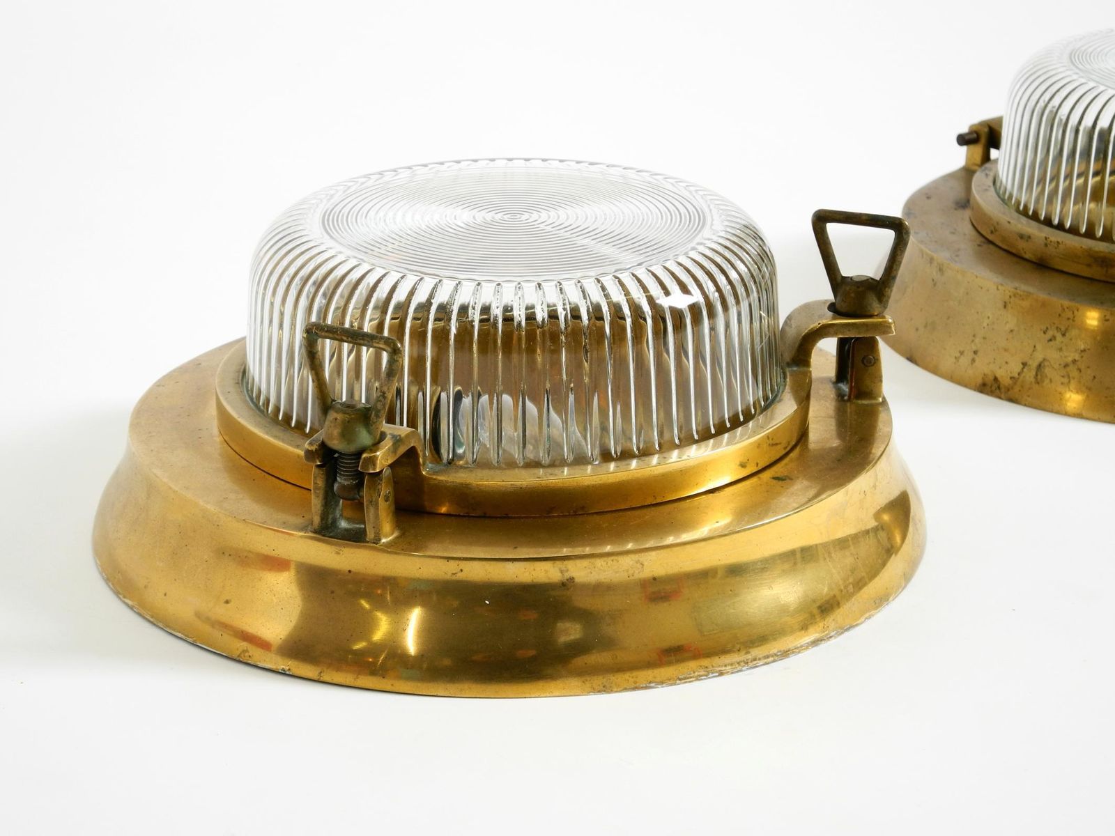 photo furniture A Pair Of Large, Heavy 1950s Maritime Ship Wall Lamps Made Of Brass And Glass
