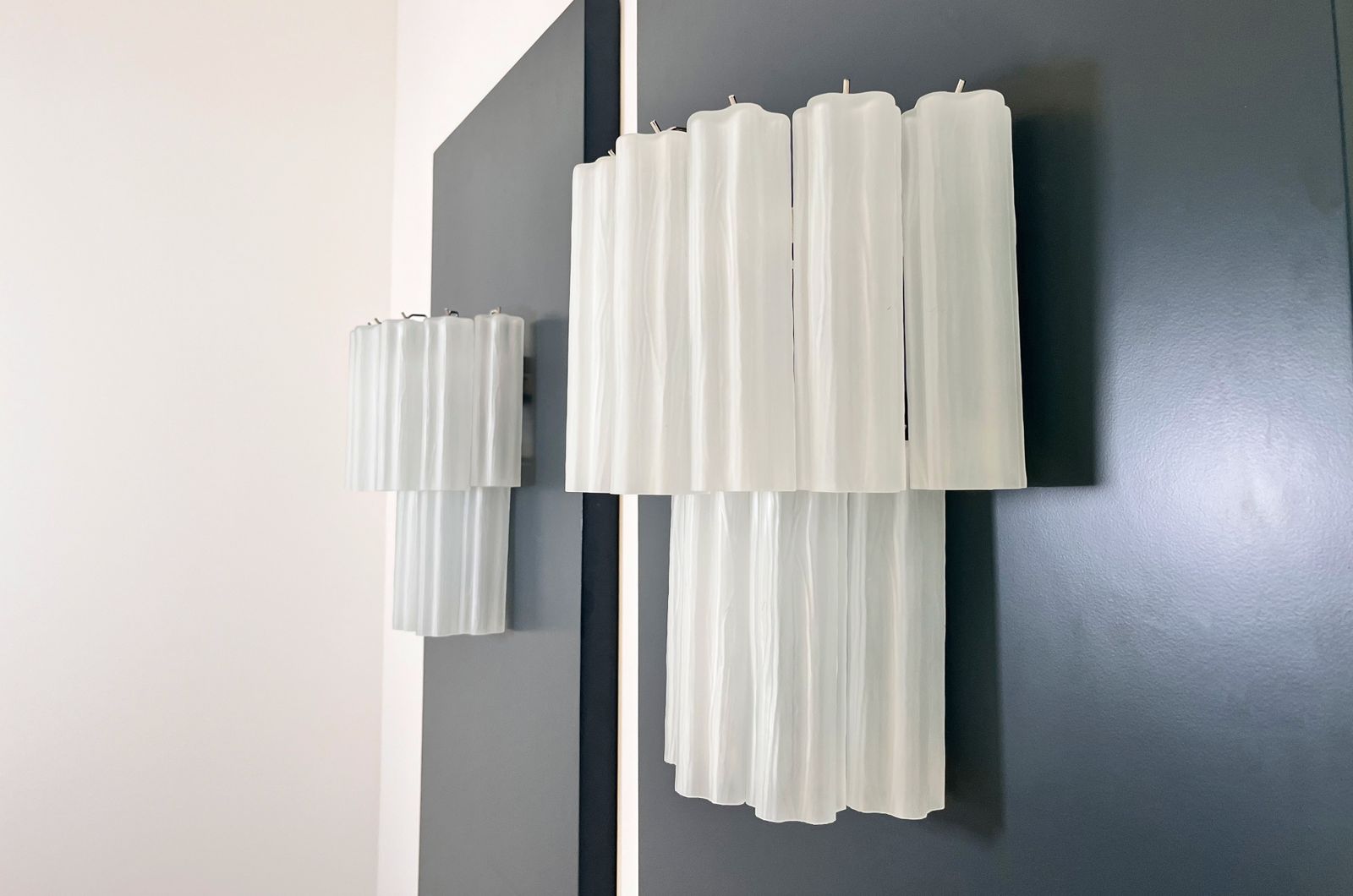 805.0 Fantastic Pair Of Murano Glass Tube Wall Sconces   13 Etched Glass Tube photo