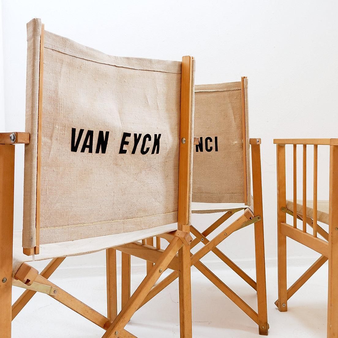 photo vintage Set Of Four Mid Century Modern Folding Chairs In Oak & Canvas