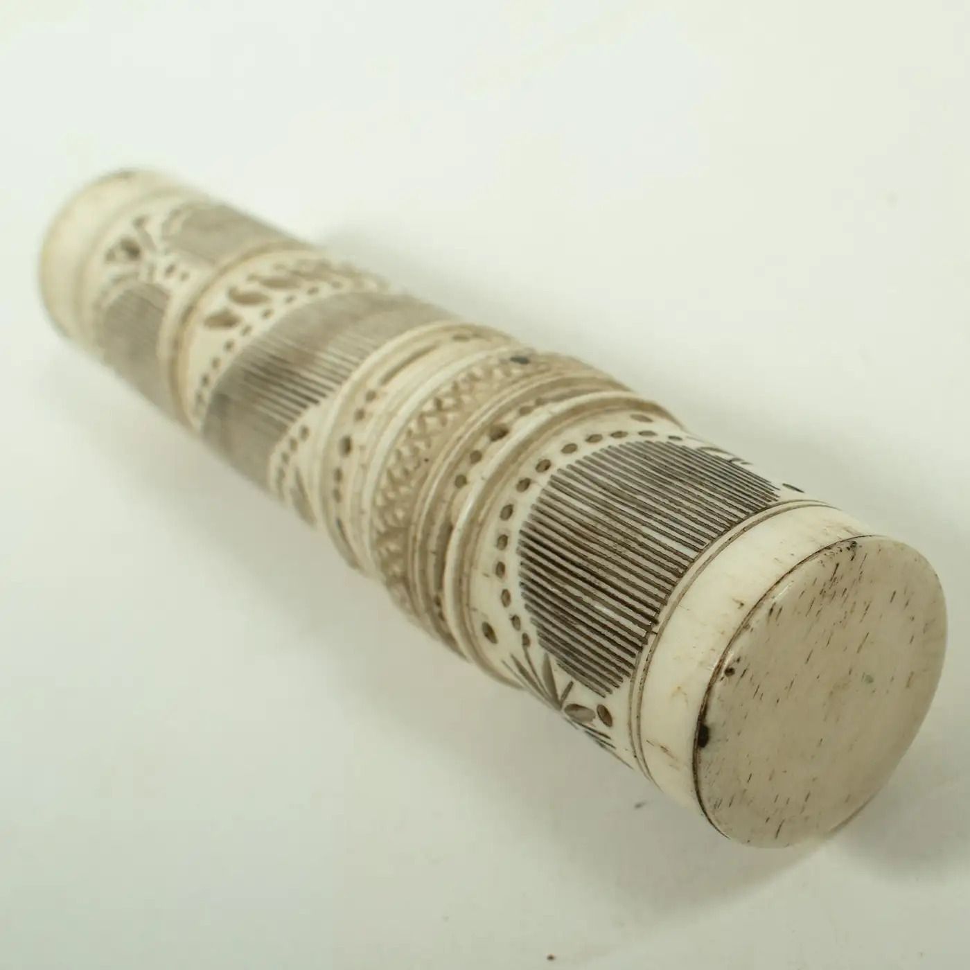 Rare & Intricate Prisoner Of War Carved Bone Gaming Set, Circa Late 18 Century photo vintage