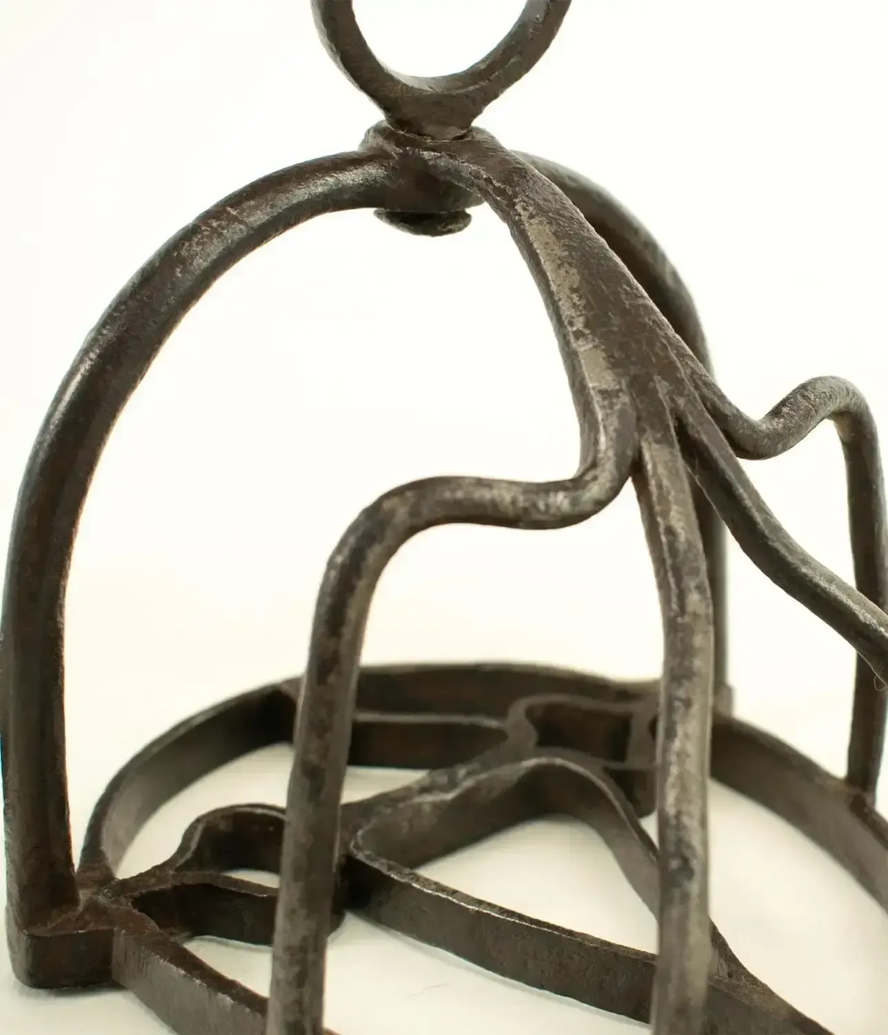 Paire composée d'étriers à cage de cavalerie d'époque, milieu XVIIe/début XVIIIe siècle photo 429.0