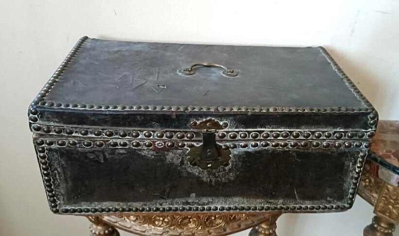 A Leather Covered Chest/Trunk Adorned With Metal Inlays. 17th Century, 45 X 26 X 19 Cm.