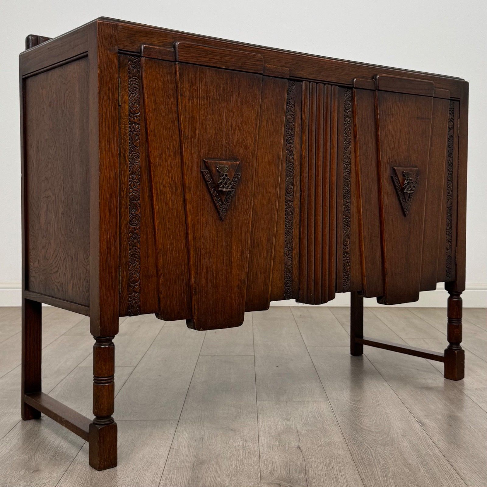 photo furniture Antique 20th Century Fitted Edwardian Sideboard In Oak ( Af 5561 )