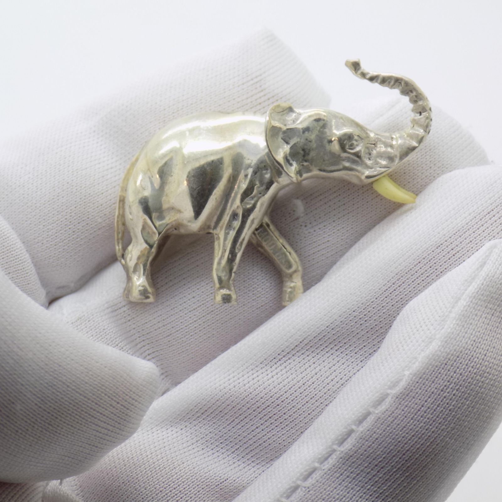 Vintage Italian Handmade Genuine Sterling Silver 925 Elephant Figurine, 1960s photo furniture