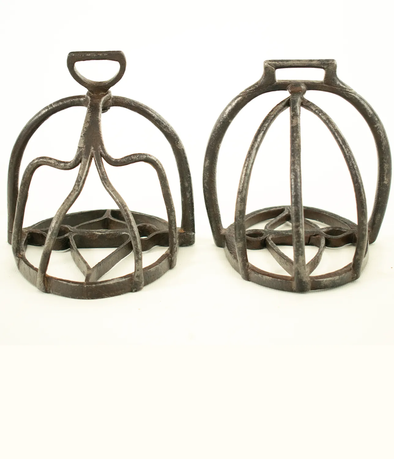 Paire d'étriers composites de cavalerie, XVIIe/début du XVIIIe siècle