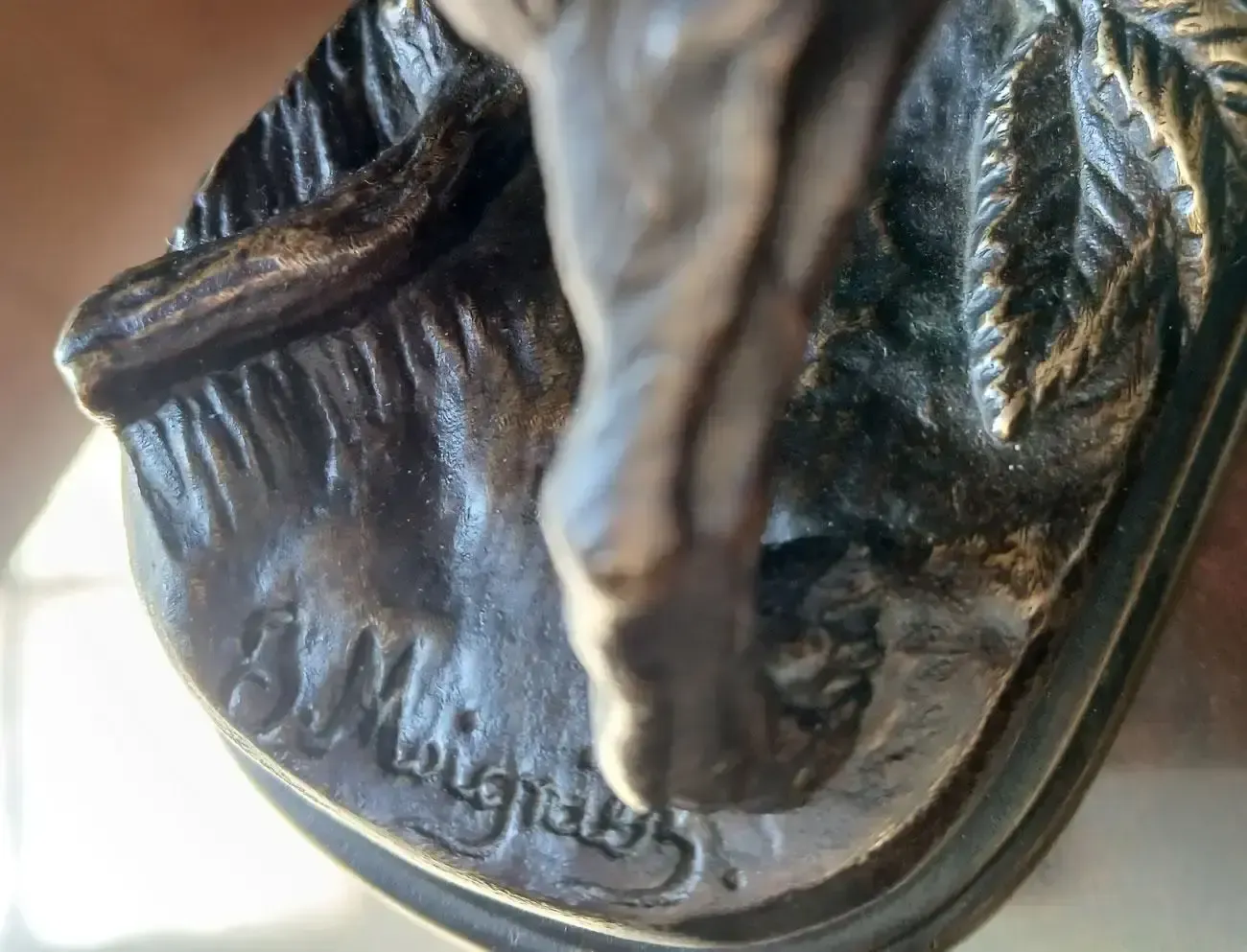 photo furniture Bronze Sculpture By Jules Moigniez (1835–1894) Hunting Spaniel – 19th Century