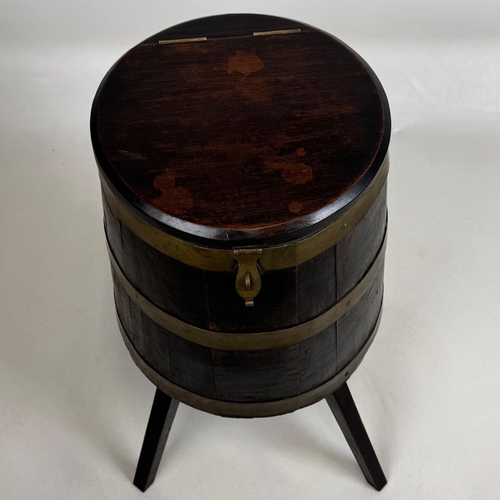 photo for sale Antique 20th Century Unique Brass Bound Storage Barrel In Oak ( Af 5543 )