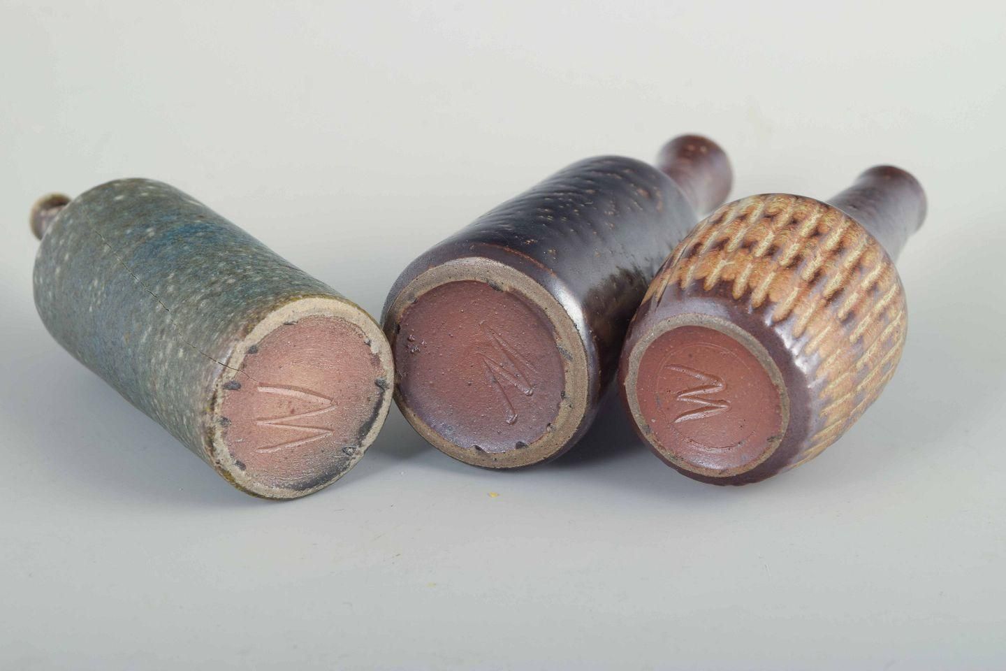 Wallåkra Ceramics, Suède. Trois petits vases en céramique. Milieu du XXe siècle. photo Décoration