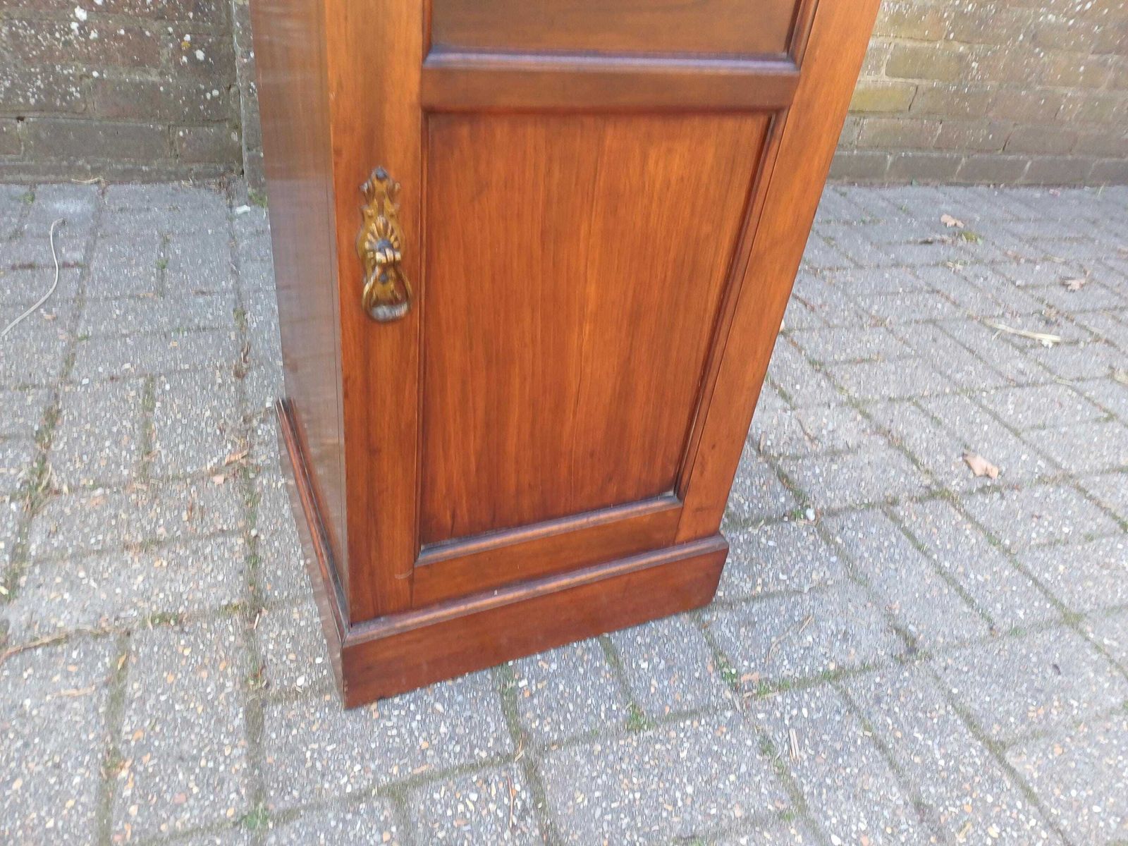 Antique Mahogany Bedside Or Pot Cupboard Robbon & Sons Newcastle Edwardian Nightstand Cabinet Brass Handle Vintage photo buy