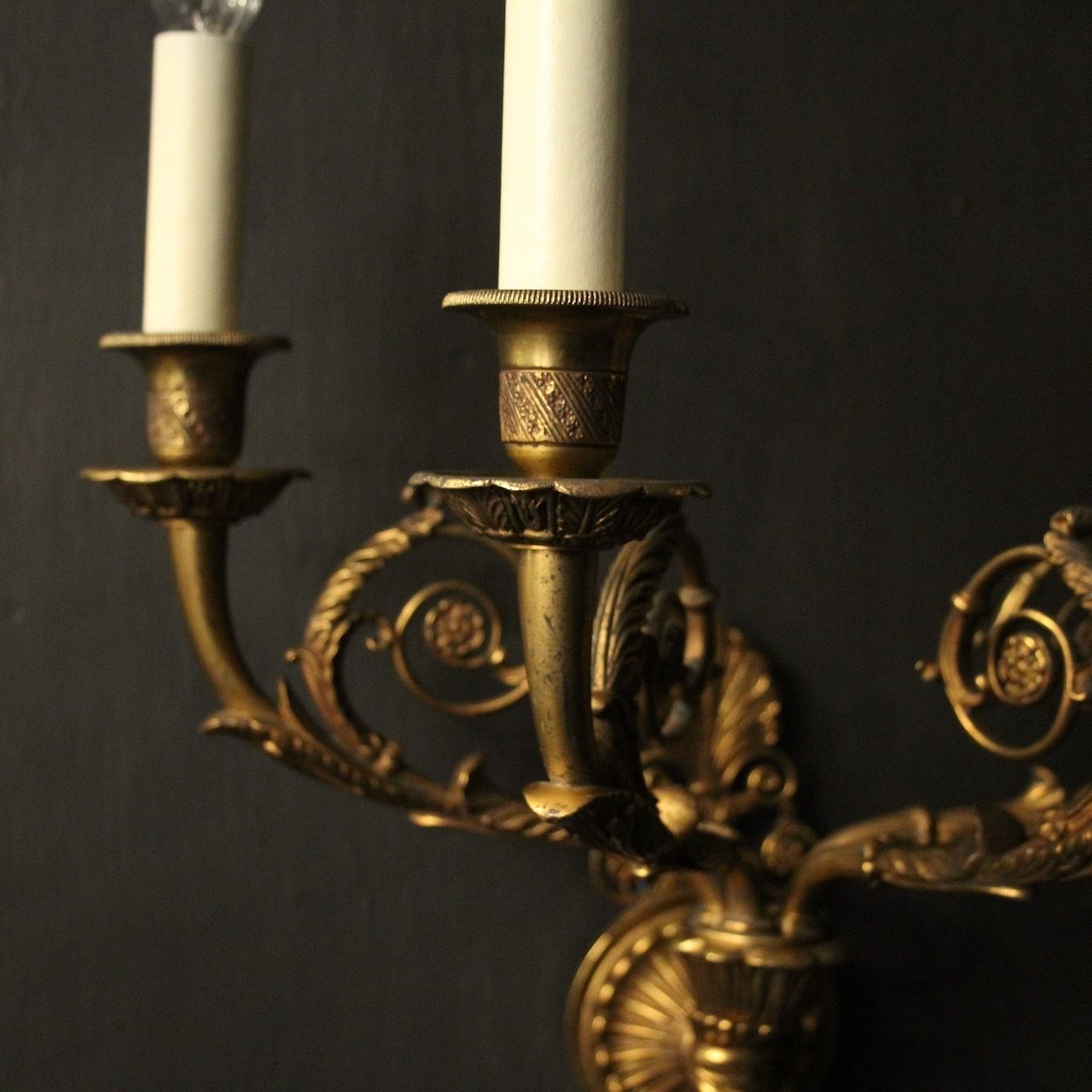 photo furniture French Single Bronze Antique Wall Sconce