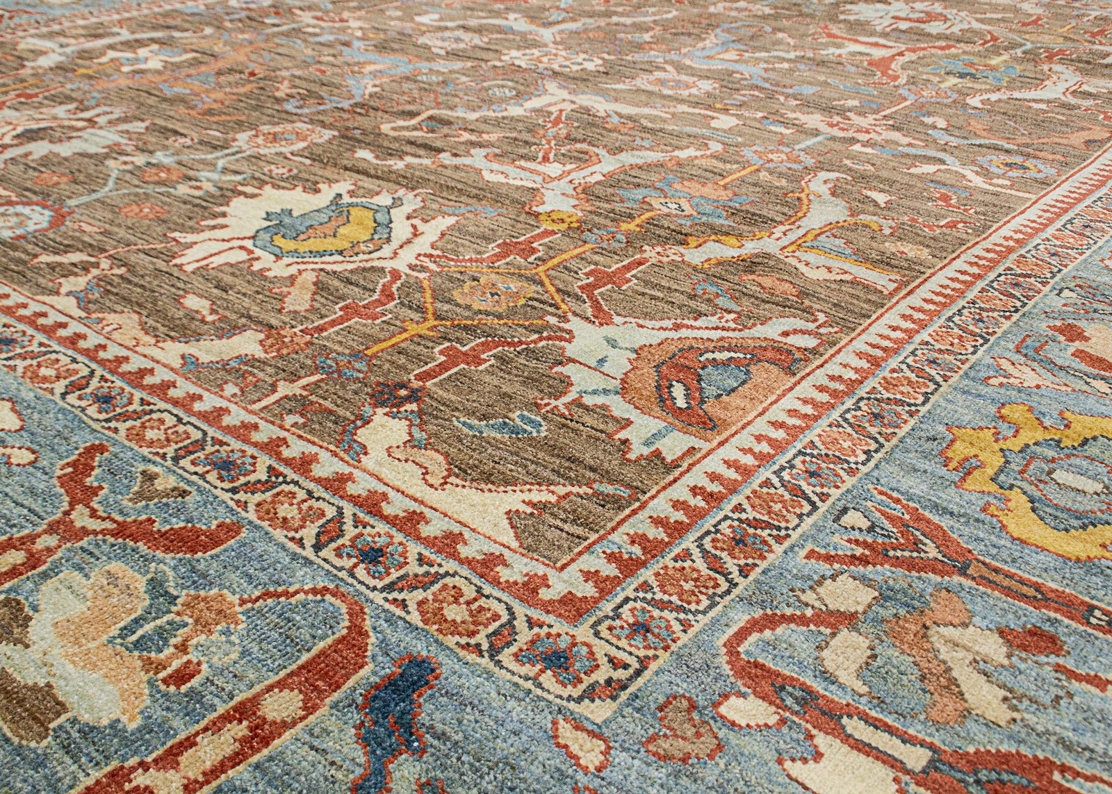 Antique Finished Sultanabad Carpet 380x315cm photo Textiles