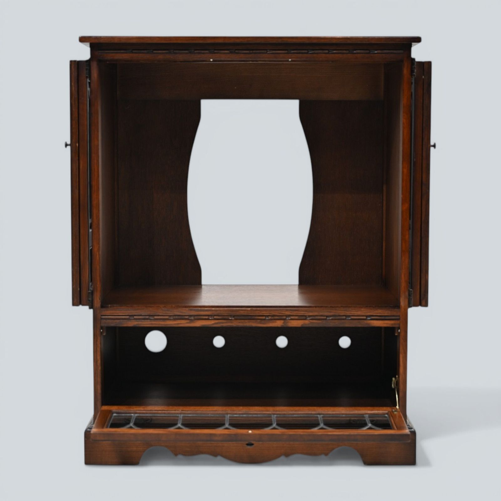 photo vinterior Old Charm Tv Video Cabinet Warwick Range Tudor Brown Model 2317 Free Uk Delivery
