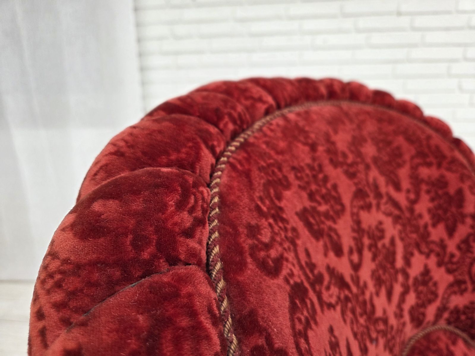 photo for sale Ca. Jaren 1950, Deense Fauteuil Met Hoge Rug, Meubelvelours, Beukenhouten Poten.