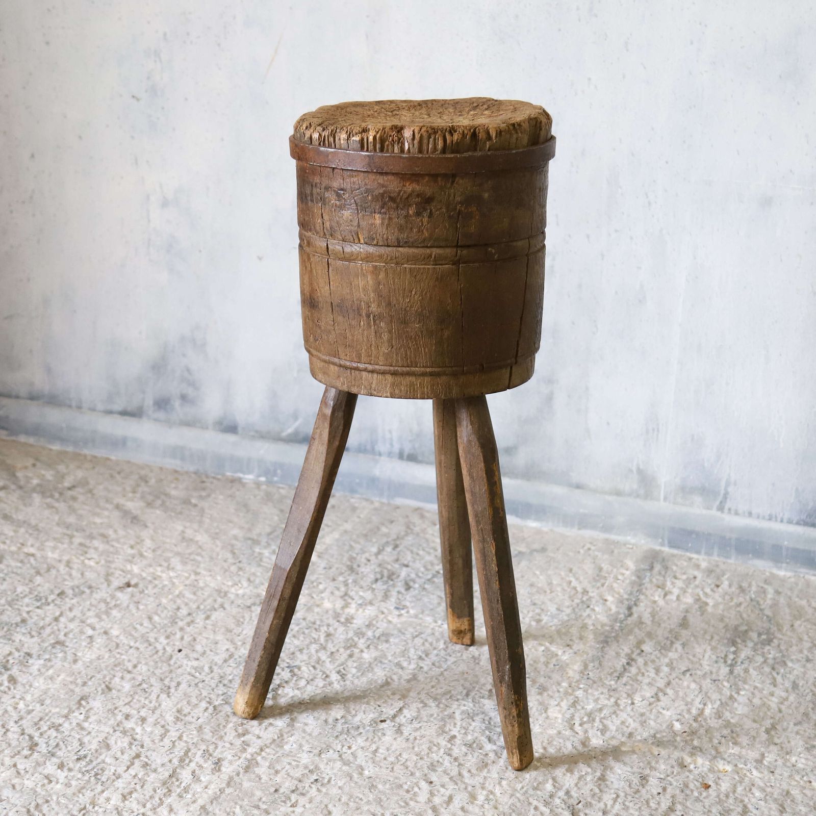 Vintage French Charcuterie Chopping Block In Oak & Elm – Sculptural Rustic Butcher’s Block photo for sale