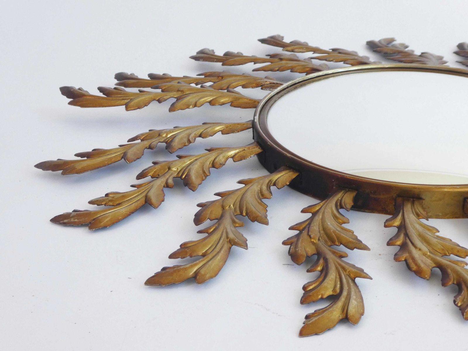 Mid Century Metal Sunburst Convex Mirror, Hollywood Regency Wall Mirror photo vinterior