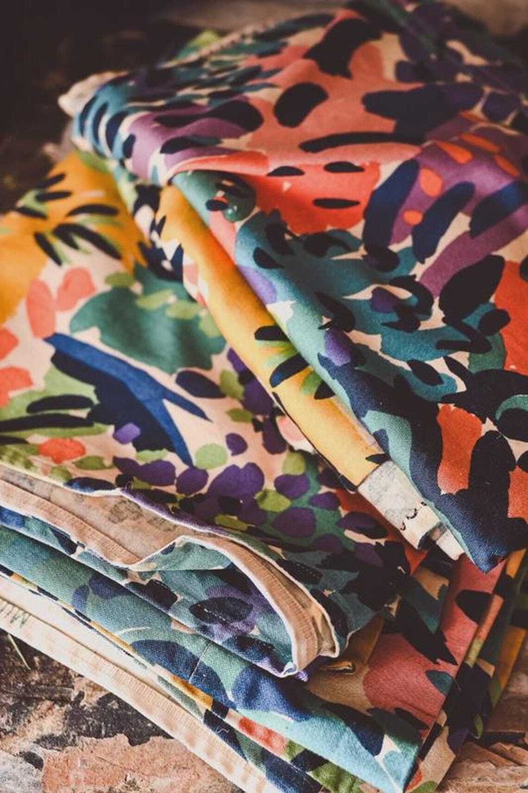 Vintage Munro & Tutty Curtain Fabric 1980s Abstract Tropical Print Cotton Christian Fischbacher photo furniture