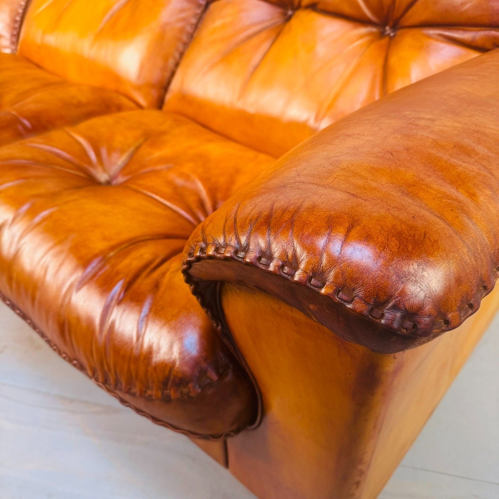 photo buy 1970s Swiss De Sede Ds 101 Tan Leather Three Seater & Armchair Suite