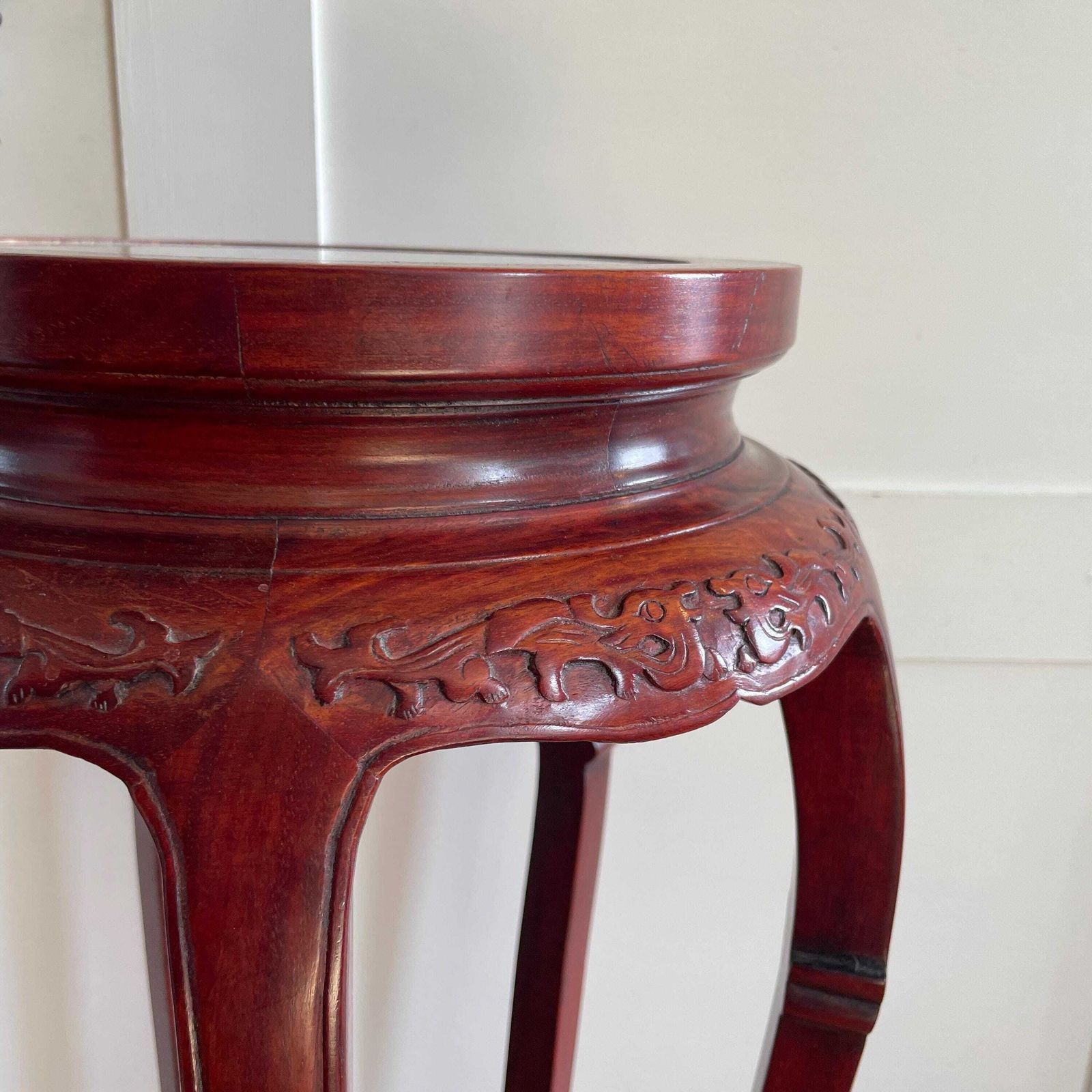 Antique Oriental Plant Stand Table Carved Wooden Marble Top Chinese Sculpture Carved Display Floral Carving Round Accent Lamp Side Pedestal photo 485.0