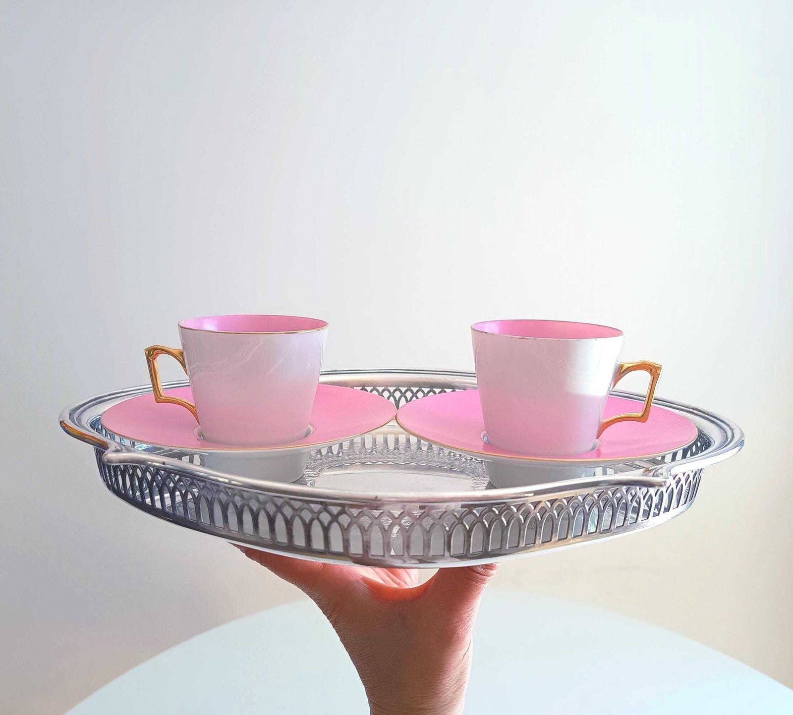 Vintage Trembleuse Tea Cups & Saucers: Rose Pompadour Pink Pair, Square Gilt Handles photo 125.0