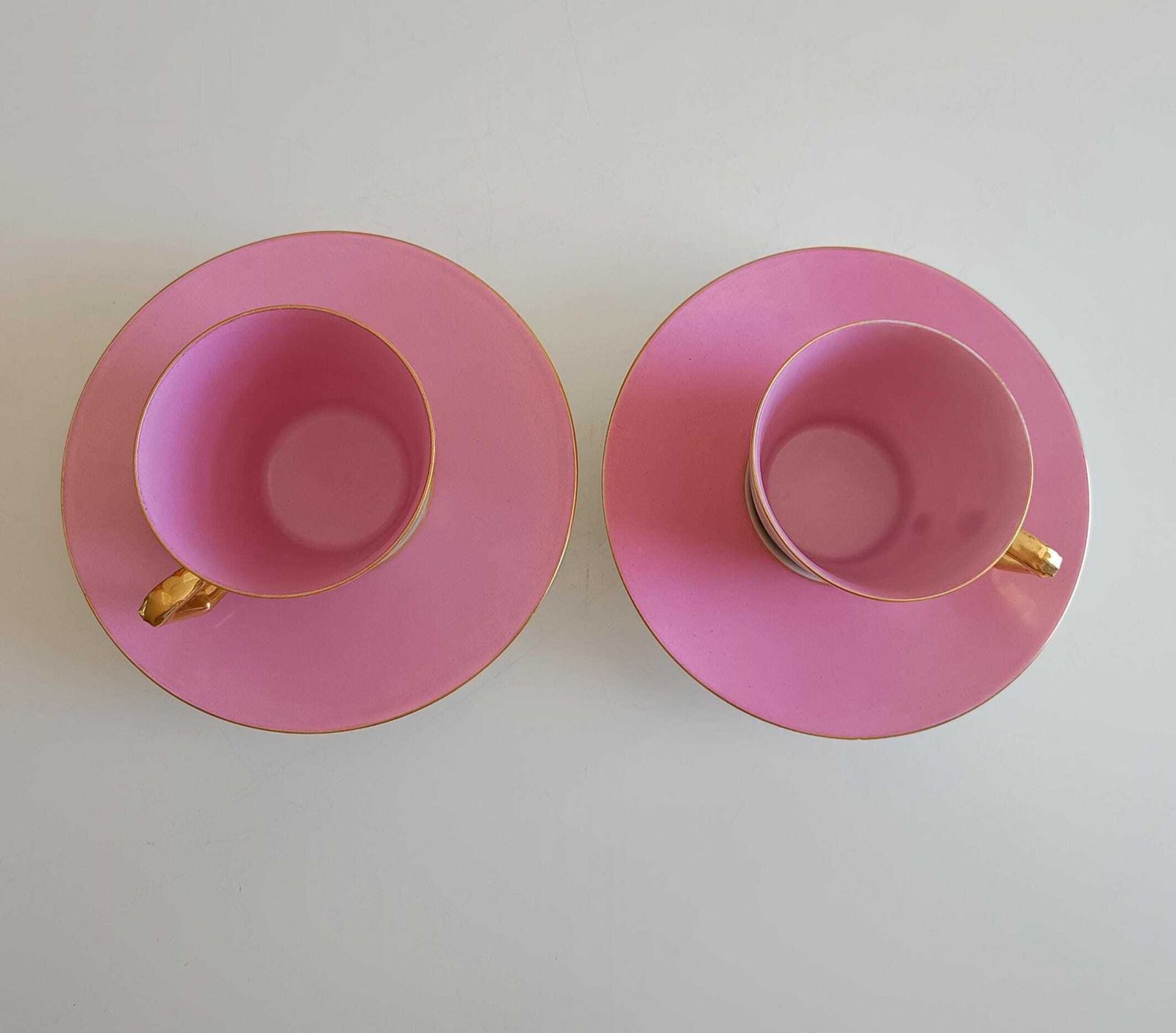 Vintage Trembleuse Tea Cups & Saucers: Rose Pompadour Pink Pair, Square Gilt Handles photo vinterior