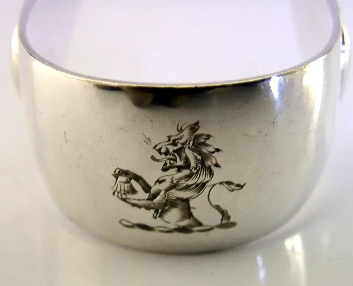 Pince de service édouardienne aux armes de la famille Taylor, argent sterling, 1903, 136 g photo furniture