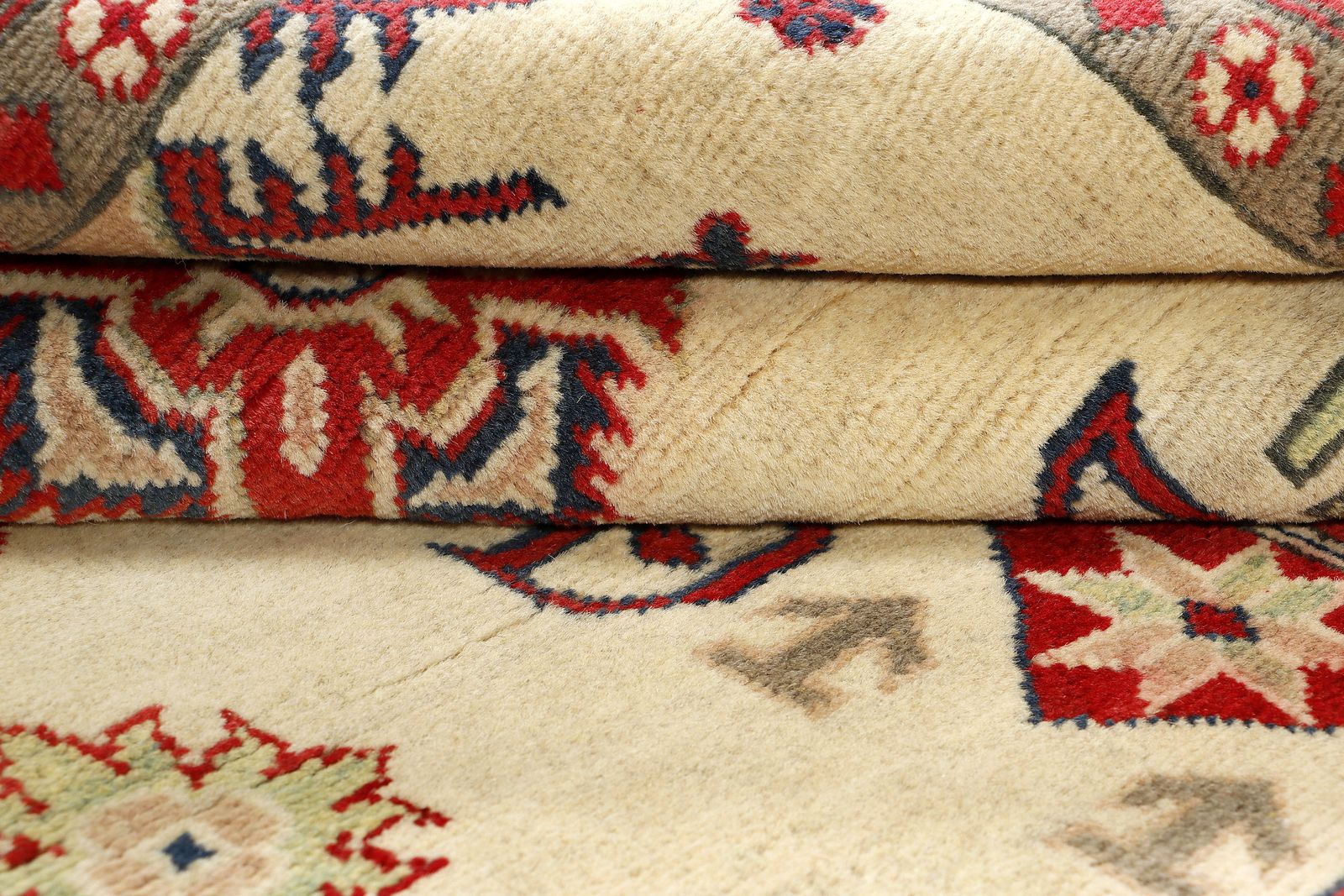 Ivory Kazak Traditional 5x7 Unique Area Rug photo 508.0