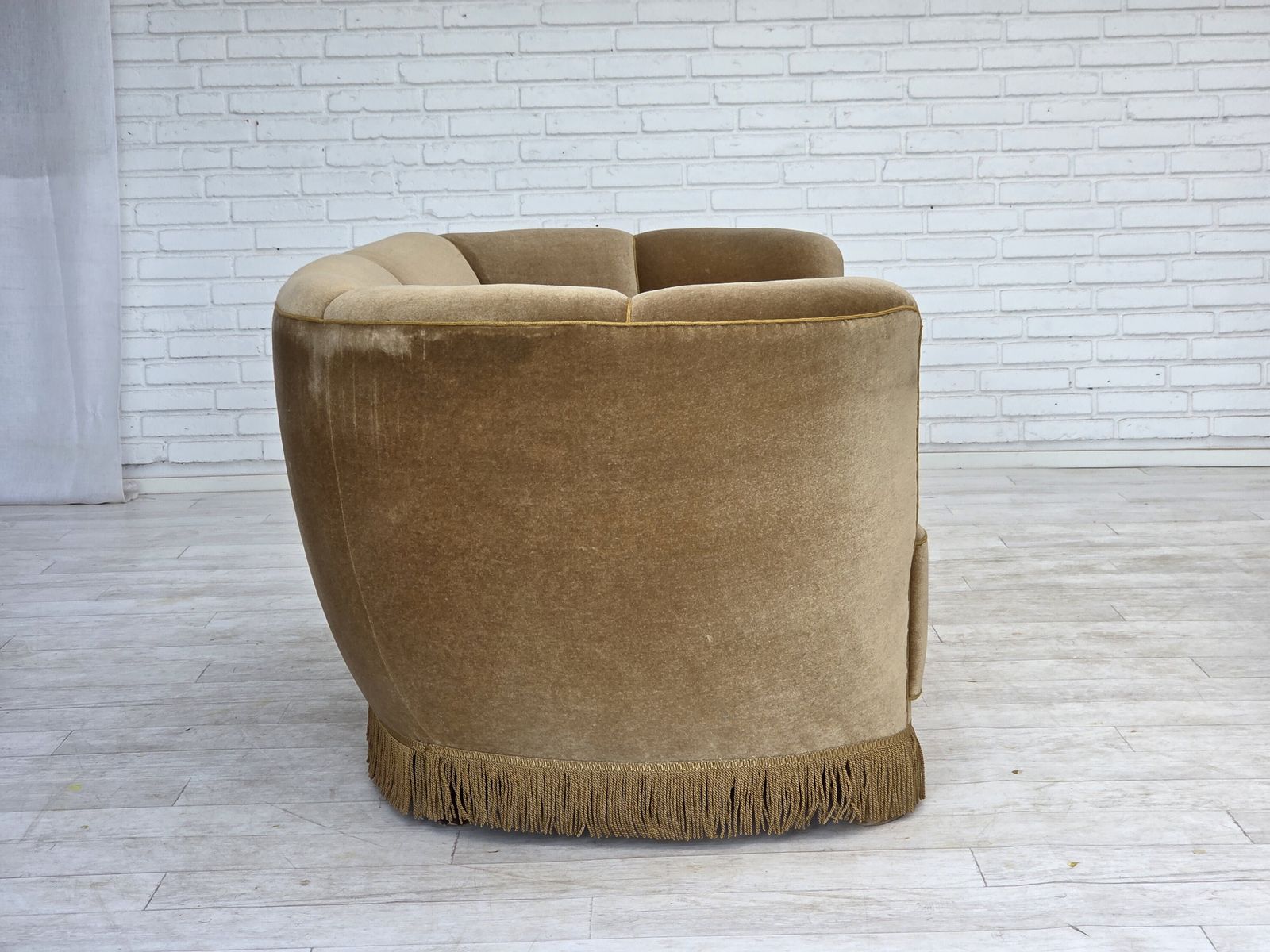 photo furniture 1960s, Danish "Banana" 2 Seater Sofa, Green Furniture Velour, Oak Wood.