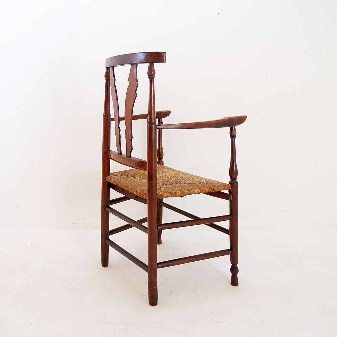 Early 20th Century French Country Armchair With High Back Design photo vinterior