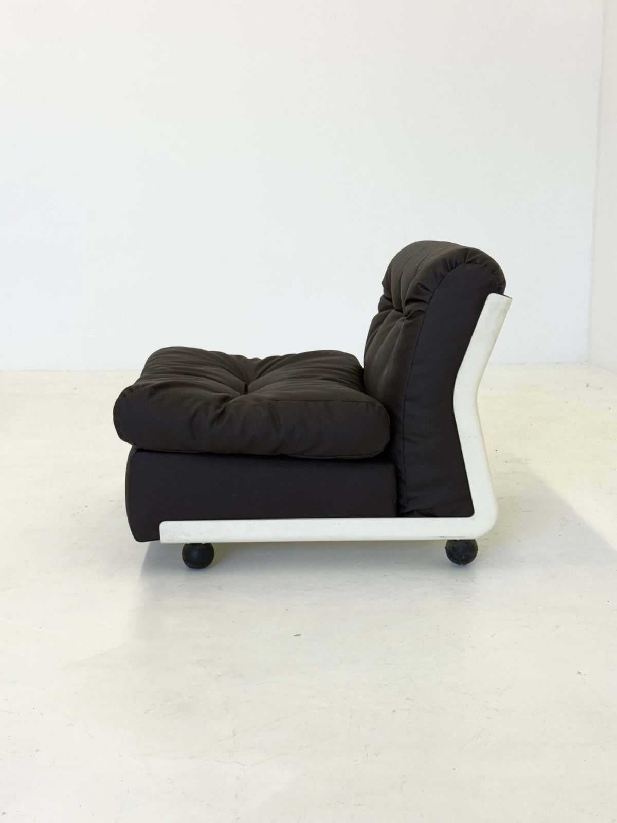 Amanta Armchairs By Mario Bellini For C&B Italia photo furniture