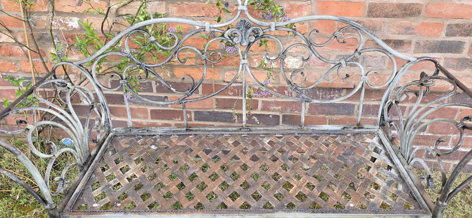 Very Good French Metal Garden Bench photo vinterior