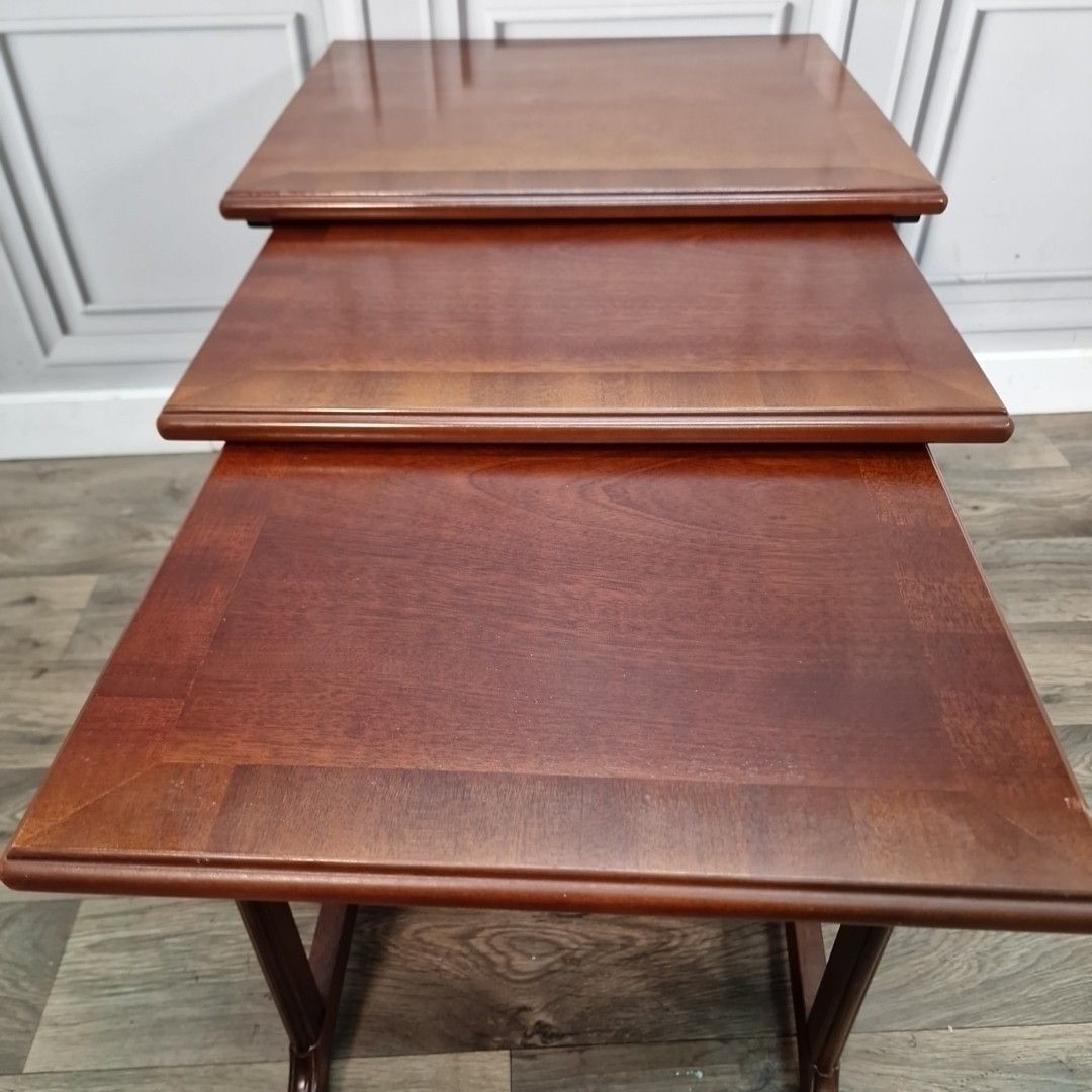 70.0 Vintage Mahogany Veneer Tables Nest Of 3 – Square Tops – Retro Side Lamp Tables photo