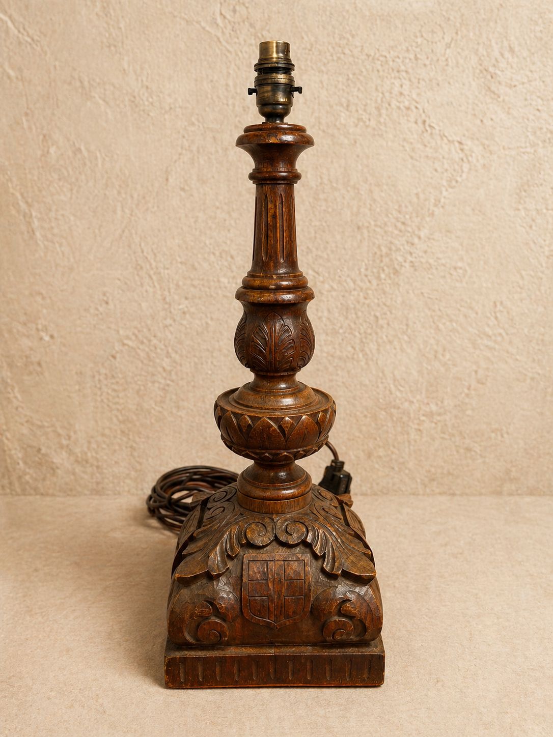 Carved Oak Table Lamp Base With Heraldic Shield – Mid Century / Gothic Revival I photo vintage
