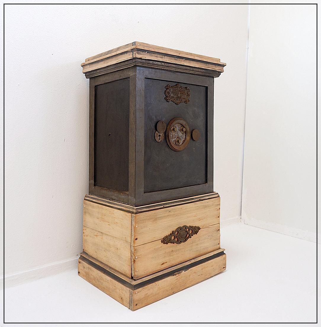 Antique Safe, Incombustible Bauche Early 20th Century photo buy