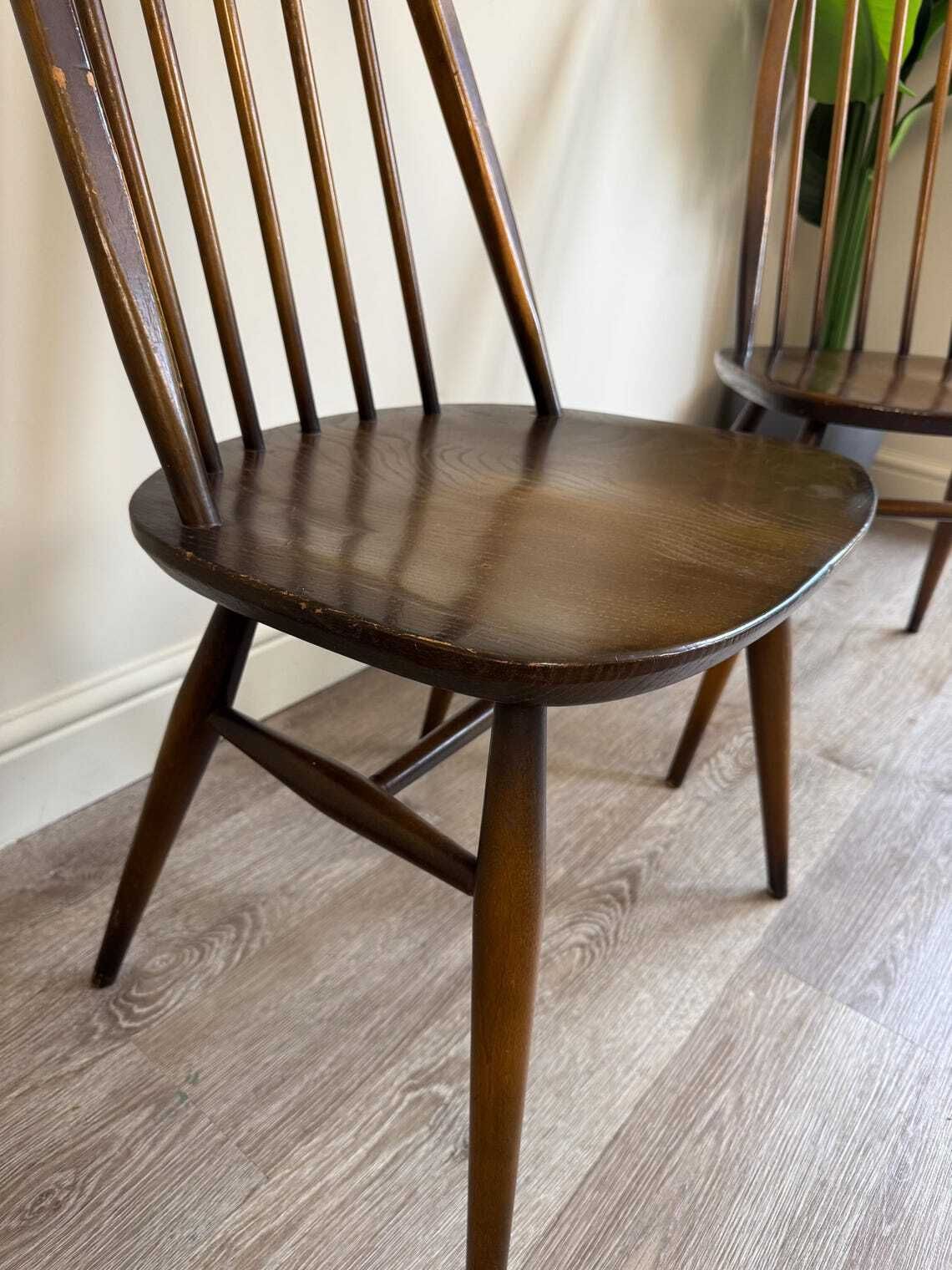 Set Of Four Ercol Windsor Quaker Dining Chairs Golden Dawn Finish Stick Back Solid Wood Chairs photo vinterior
