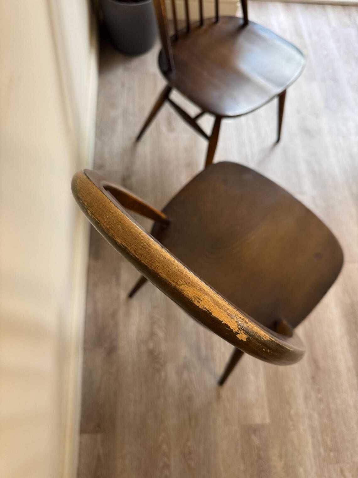 Set Of Four Ercol Windsor Quaker Dining Chairs Golden Dawn Finish Stick Back Solid Wood Chairs photo vintage