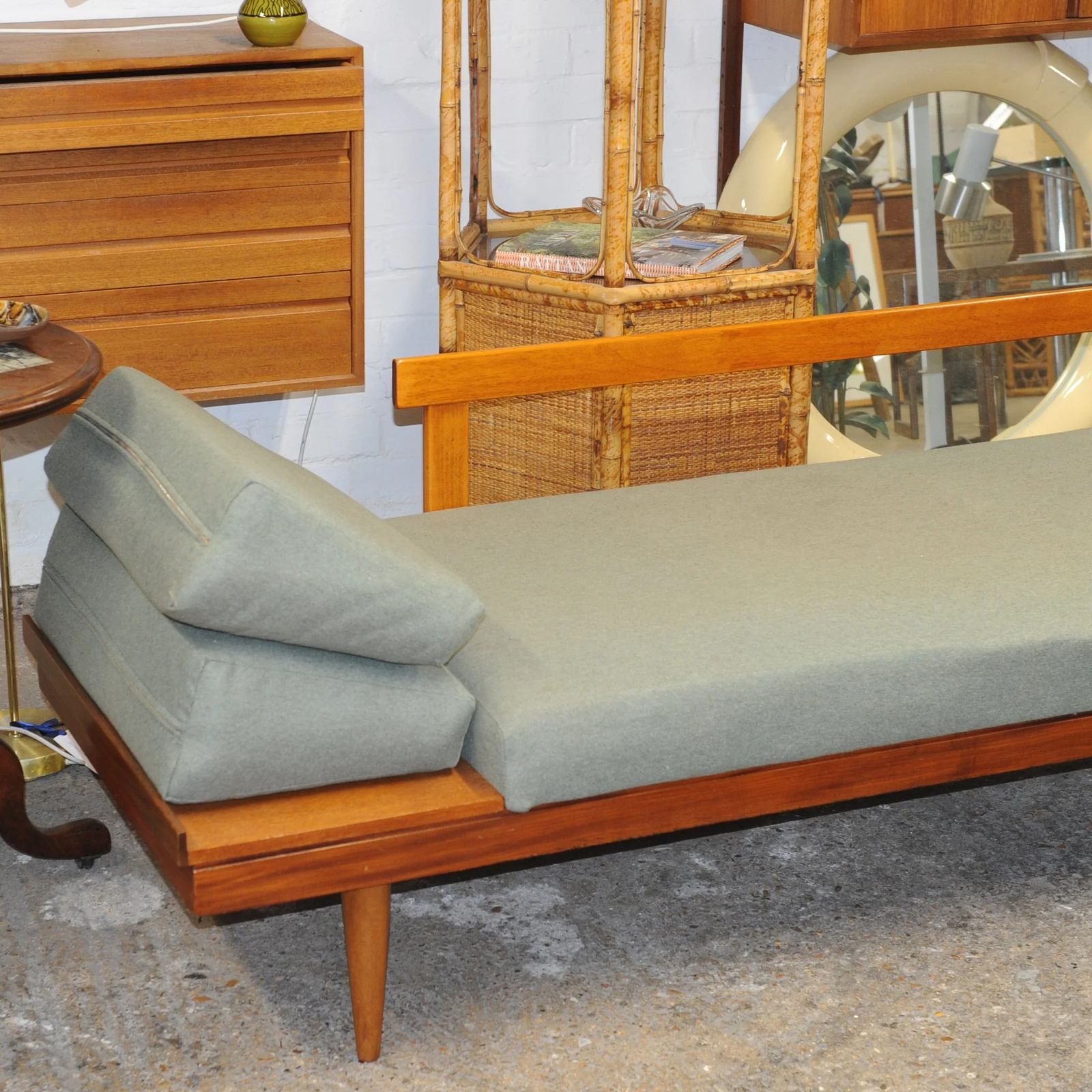 photo buy Vintage Scandinavian Daybed In Teak And Pale Green Fabric By Ingmar Relling For Ekornes, 1960s