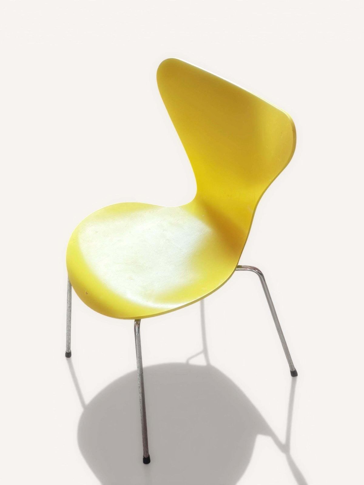 Arne Jacobsen Series 7 Chair For Fritz Hansen, Denmark, 1955 – Yellow photo 295.0