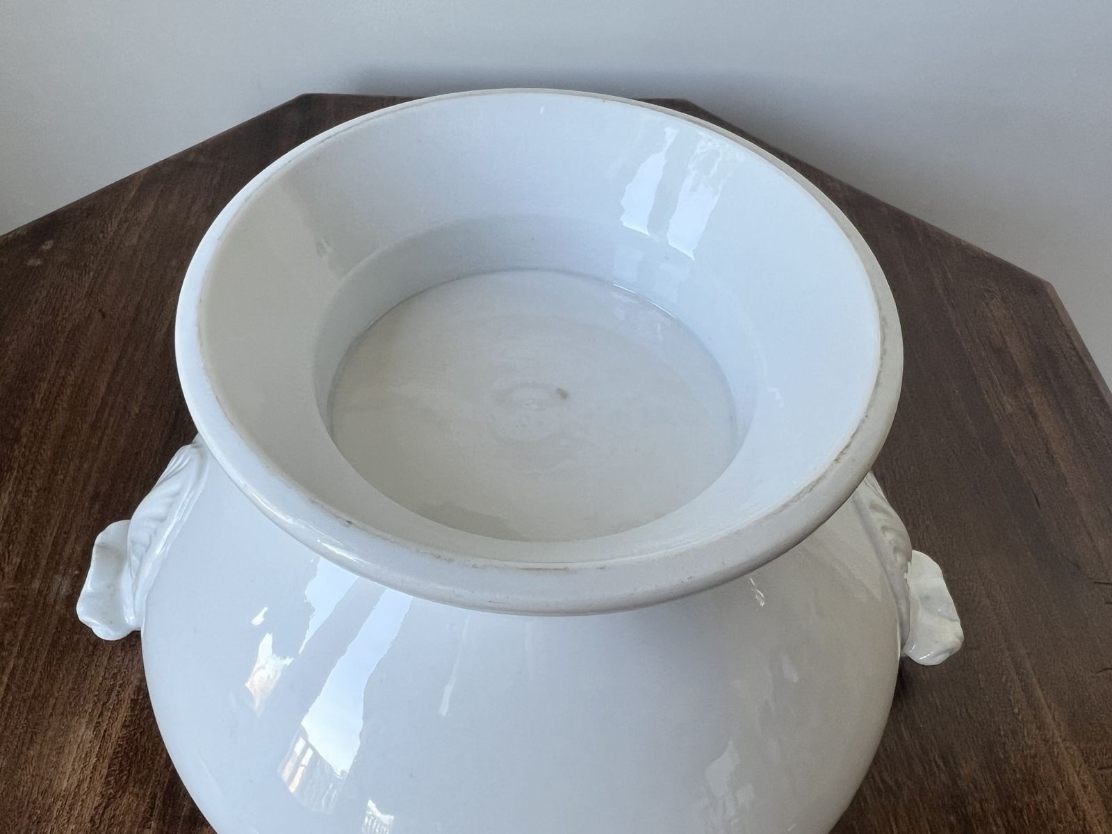 photo vinterior Large Vintage French Ironstone Soup Tureen / Soupière, Early 20th Century
