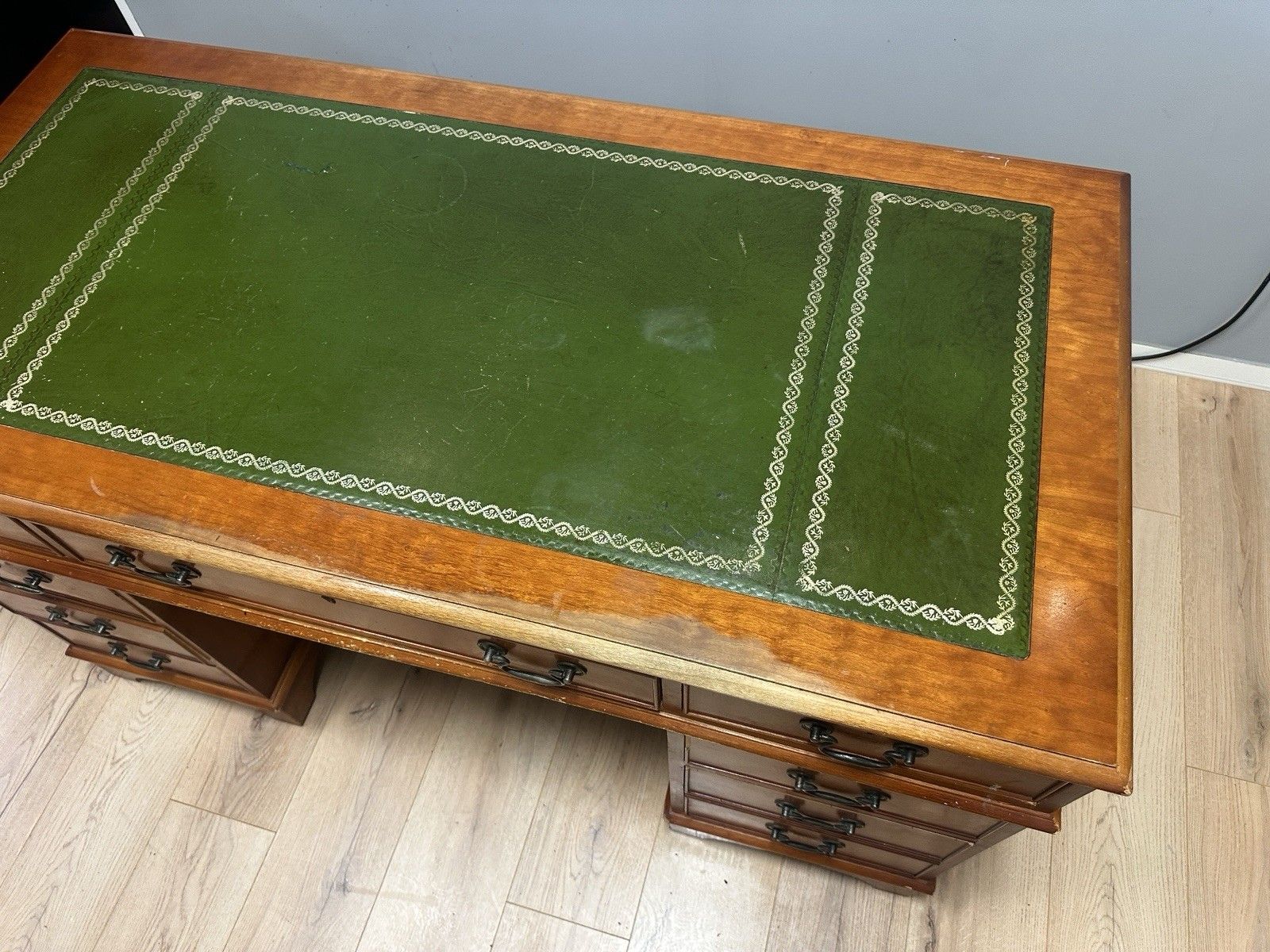 Antique Style Captains Bankers Desk Green Leather Twin Pedestal Partners #69 photo vintage