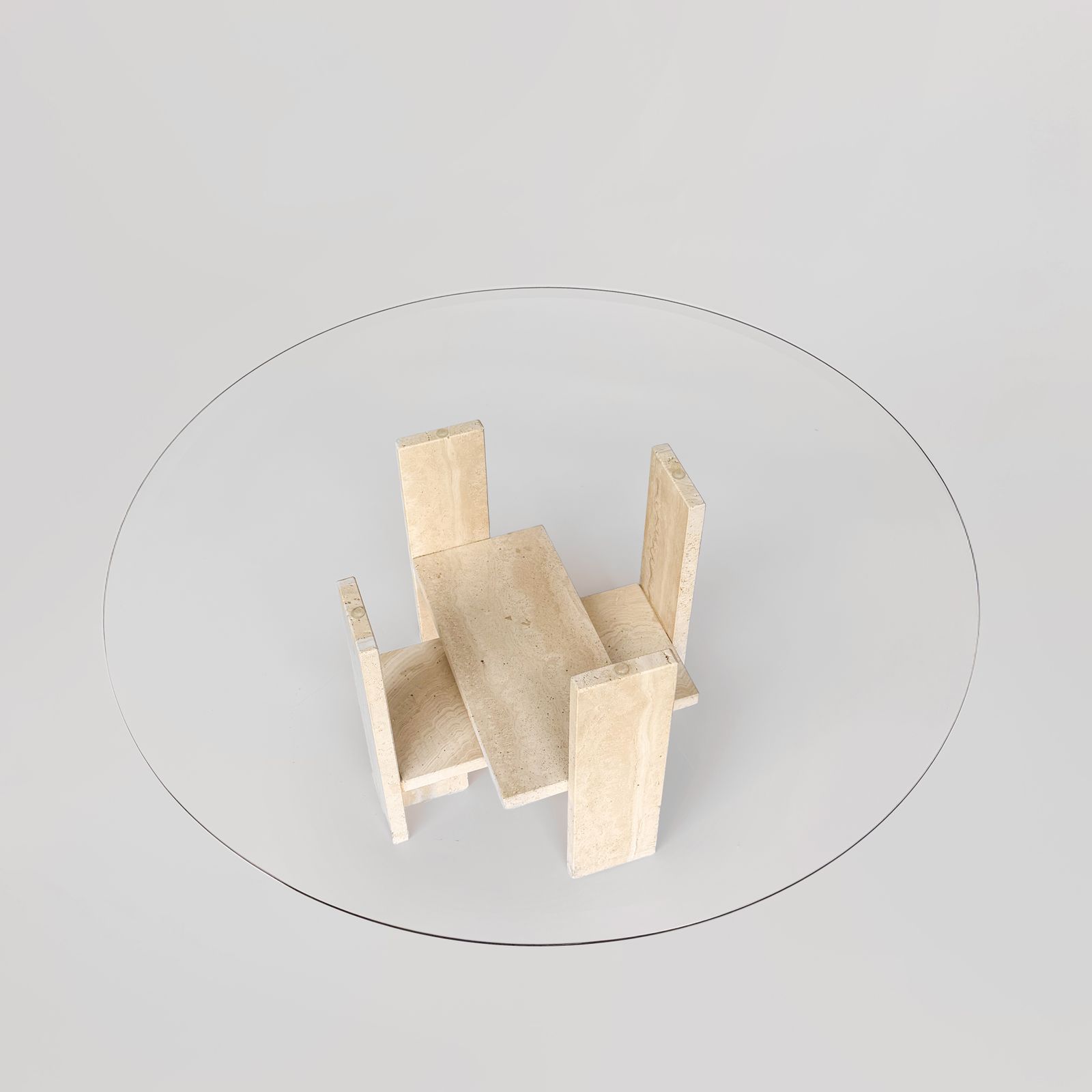 Table basse architecturale vintage en travertin, années 1970. photo furniture