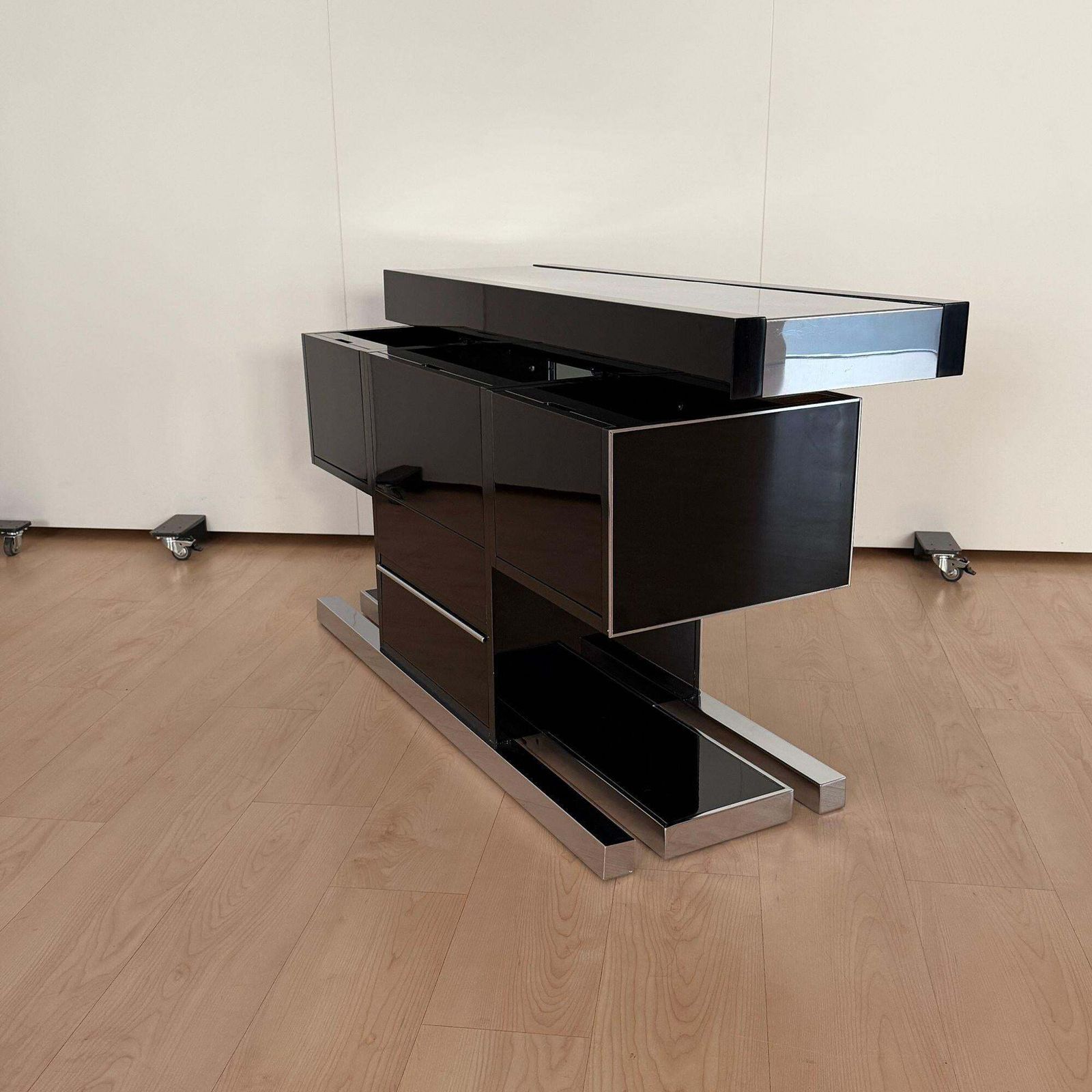 photo furniture Willy Rizzo Convertible Bar, Black Lacquer, Chrome, Leather, Italy Circa 1970