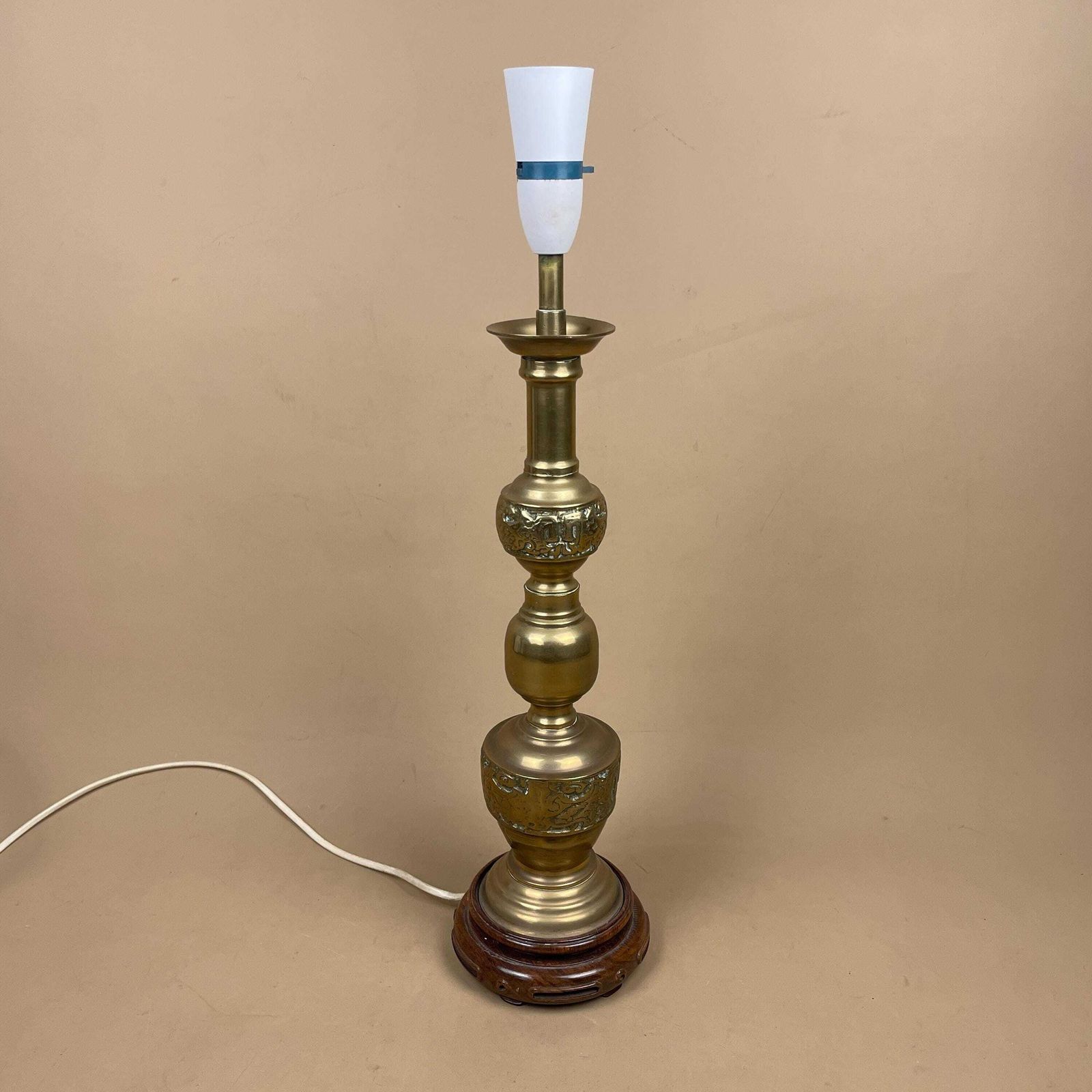 Oriental Brass Gold Lamp Chinese Light Asian Antique Large Ornate Round Wood Base Table Lamp Light Bedside Old Pattern Statement Large