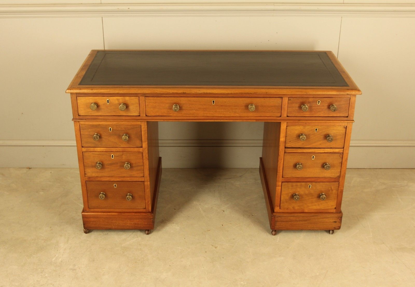 An Elegant Edwardian Walnut Twin‑Pedestal Writing Desk photo furniture