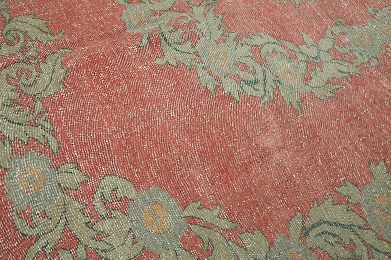 photo furniture Grand tapis vintage rose 9x12 - 45514
