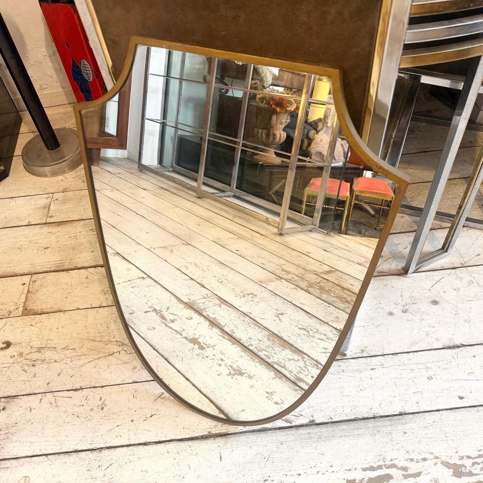 1950s Gio Ponti Style Mid Century Modern Brass Shield Italian Wall Mirror photo vinterior