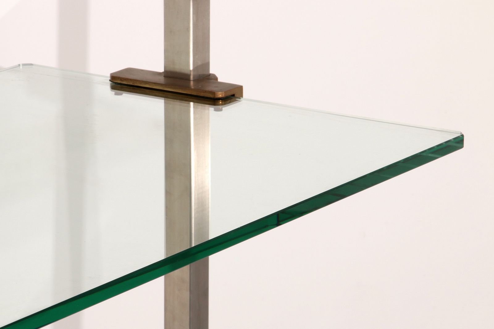 Peter Ghyczy 1970 Corner Cabinet – Iconic Stainless Steel And Brass Model R16 photo vinterior