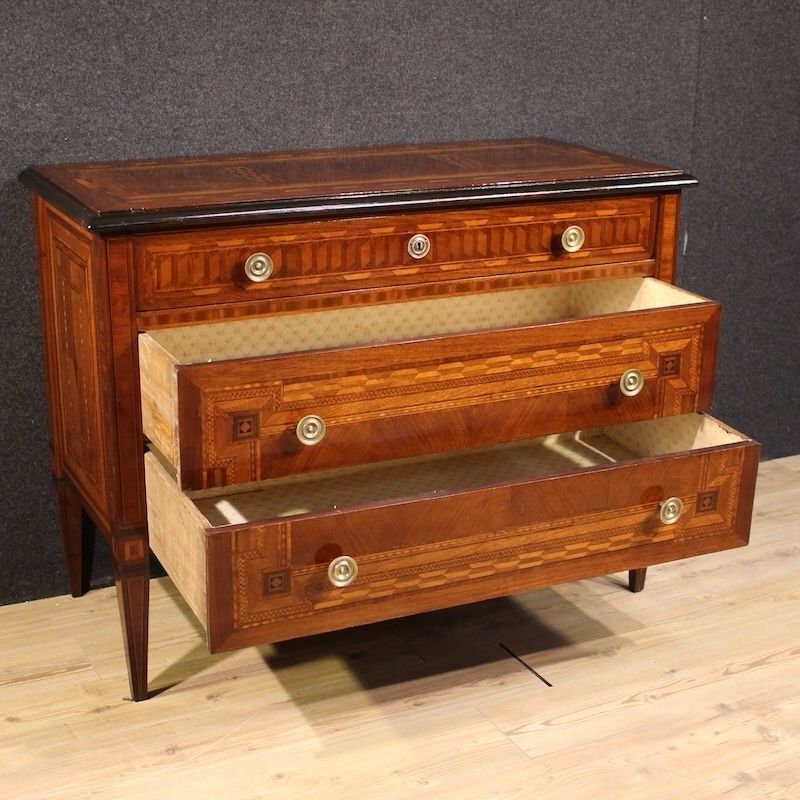 Commode italienne de style Louis XVI avec marqueterie, XXe siècle photo 3700.0