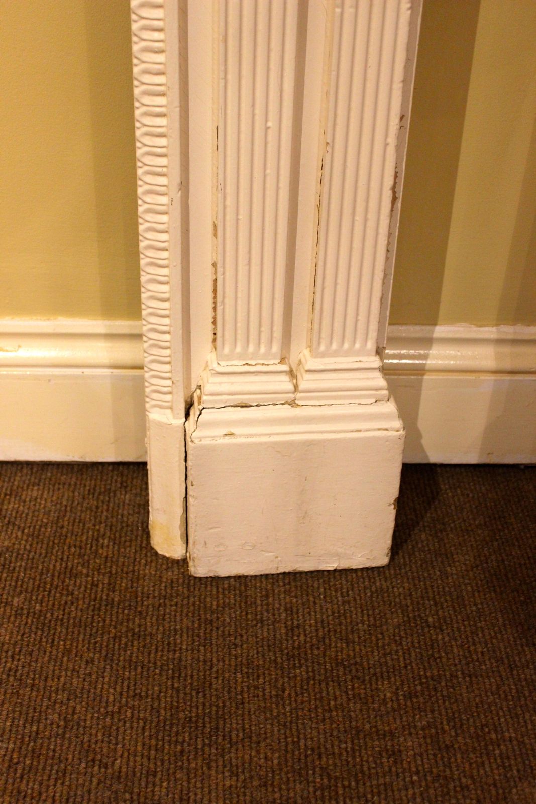 19thc. White Painted Pine Fire Surround/Mantlepiece photo vinterior