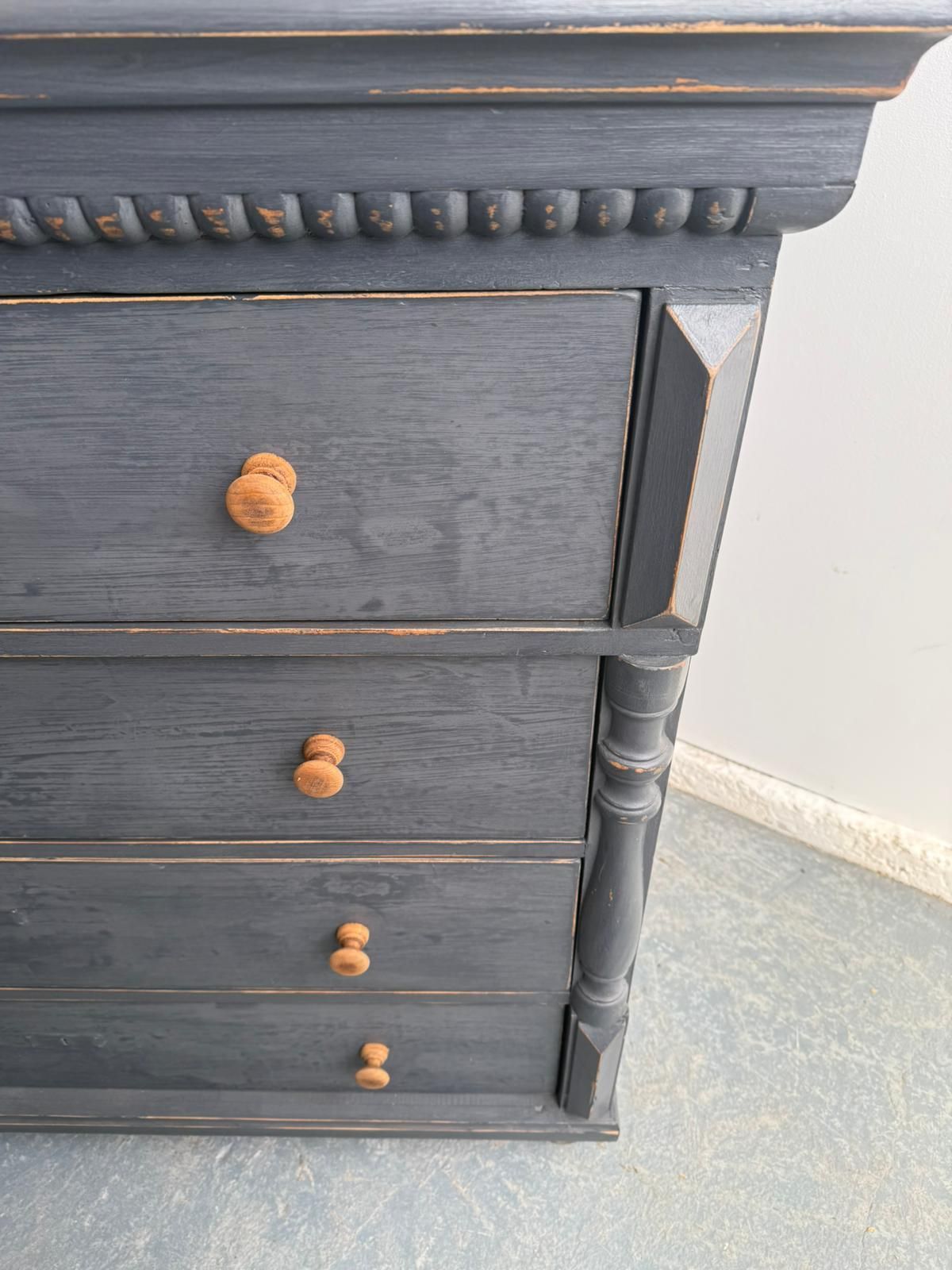 A Lovely Painted Mid Grey Original Hungarian 4 Drawer Victorian Chest Of Drawers photo 795.0