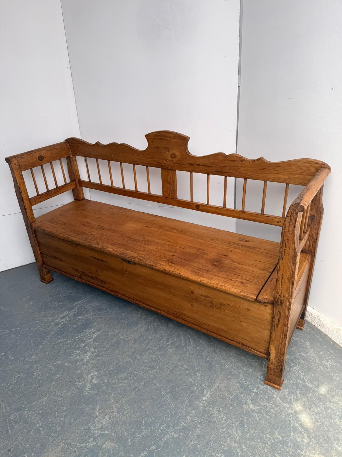A Lovely Georgian Pine Waxed Original Hungarian 2/3 Seater Settle